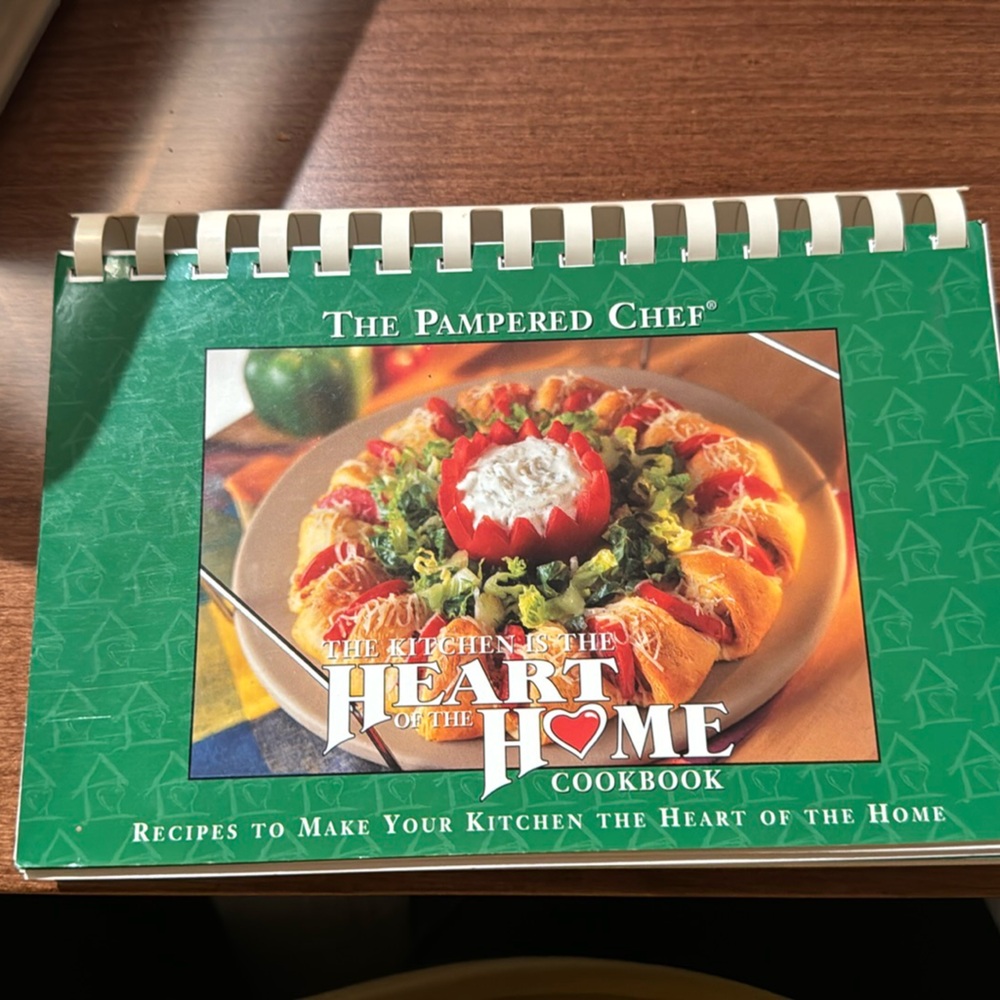 Vintage the Pampered chef cook book